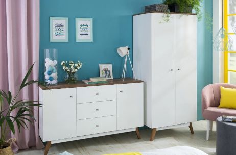 Тата нимфеа альба/орех верона фотография