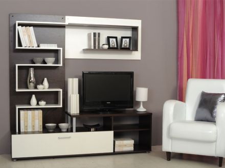 Жасмин Тумба RTV ВМВ Холдинг фотография