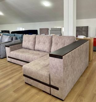 Угол Эльба Далио фотография